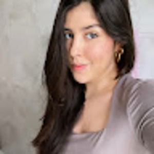 Meet your Posher, Maria emilia